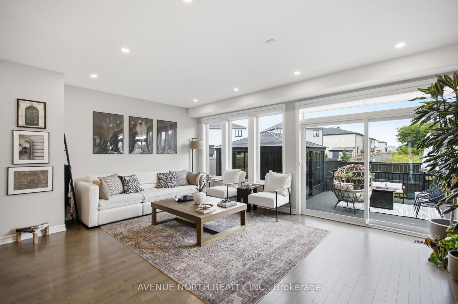 275 Trollius Way • Ottawa, ON photo 8