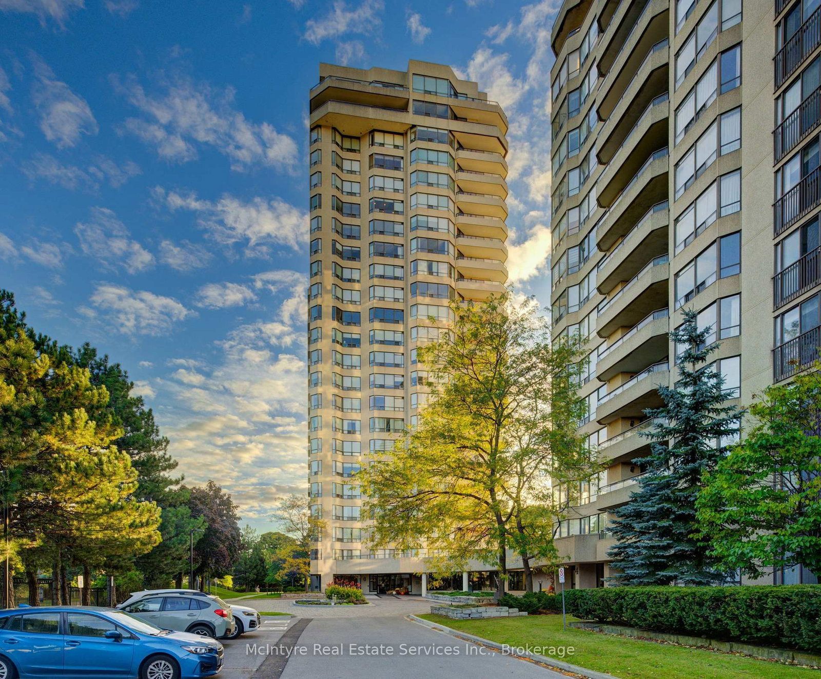 6 Willow Street • #1503 • Waterloo, ON photo 4
