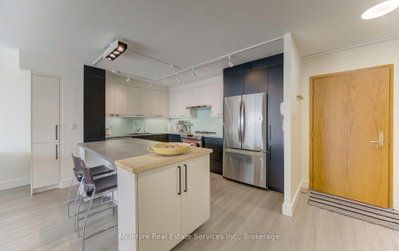 6 Willow Street • #1503 • Waterloo, ON photo 9