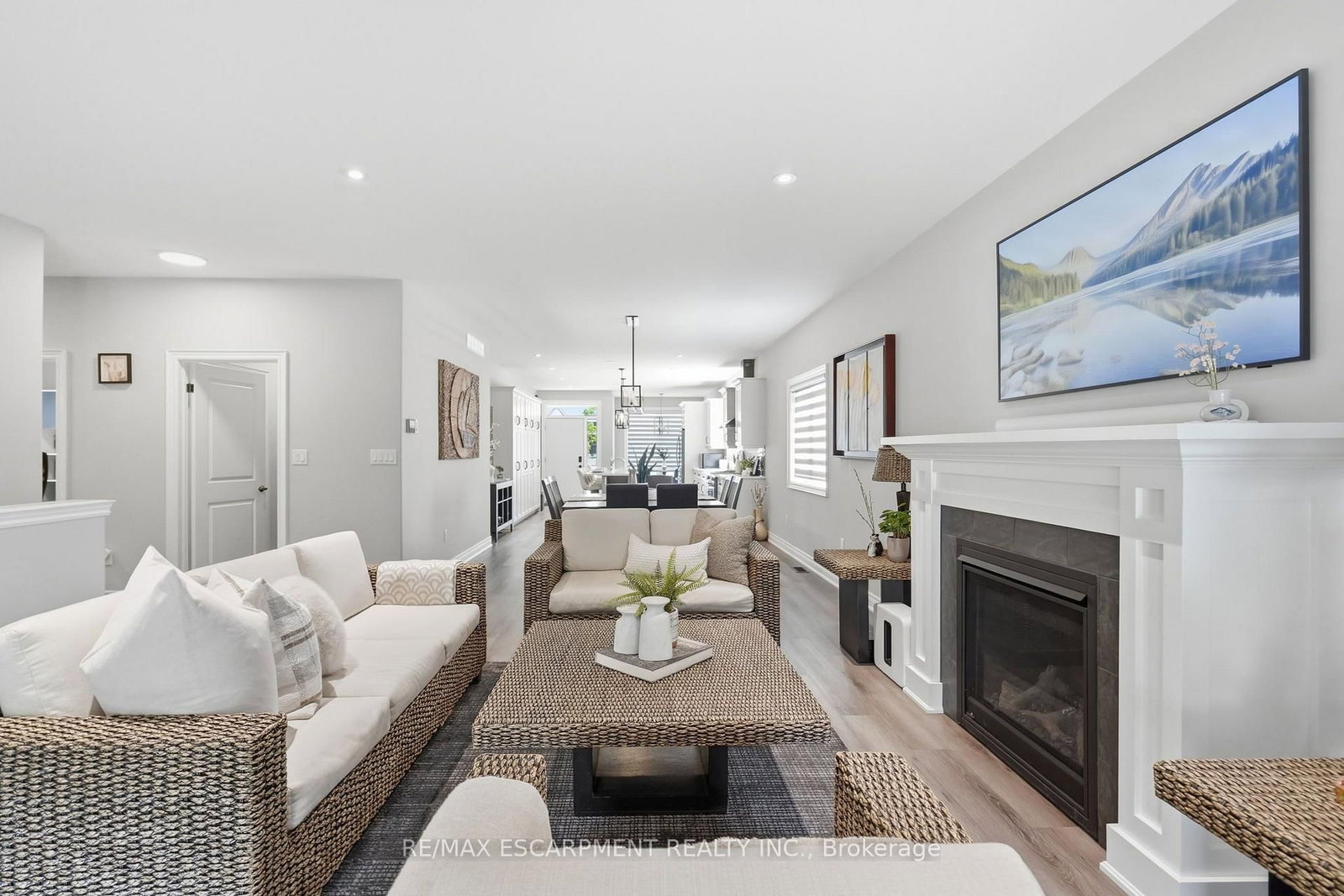 25 Sunrise Court • Fort Erie, ON photo 10