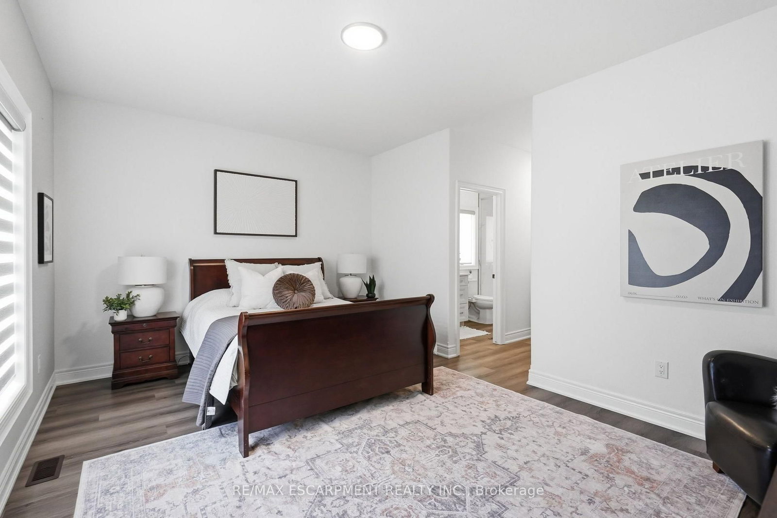 25 Sunrise Court • Fort Erie, ON photo 12