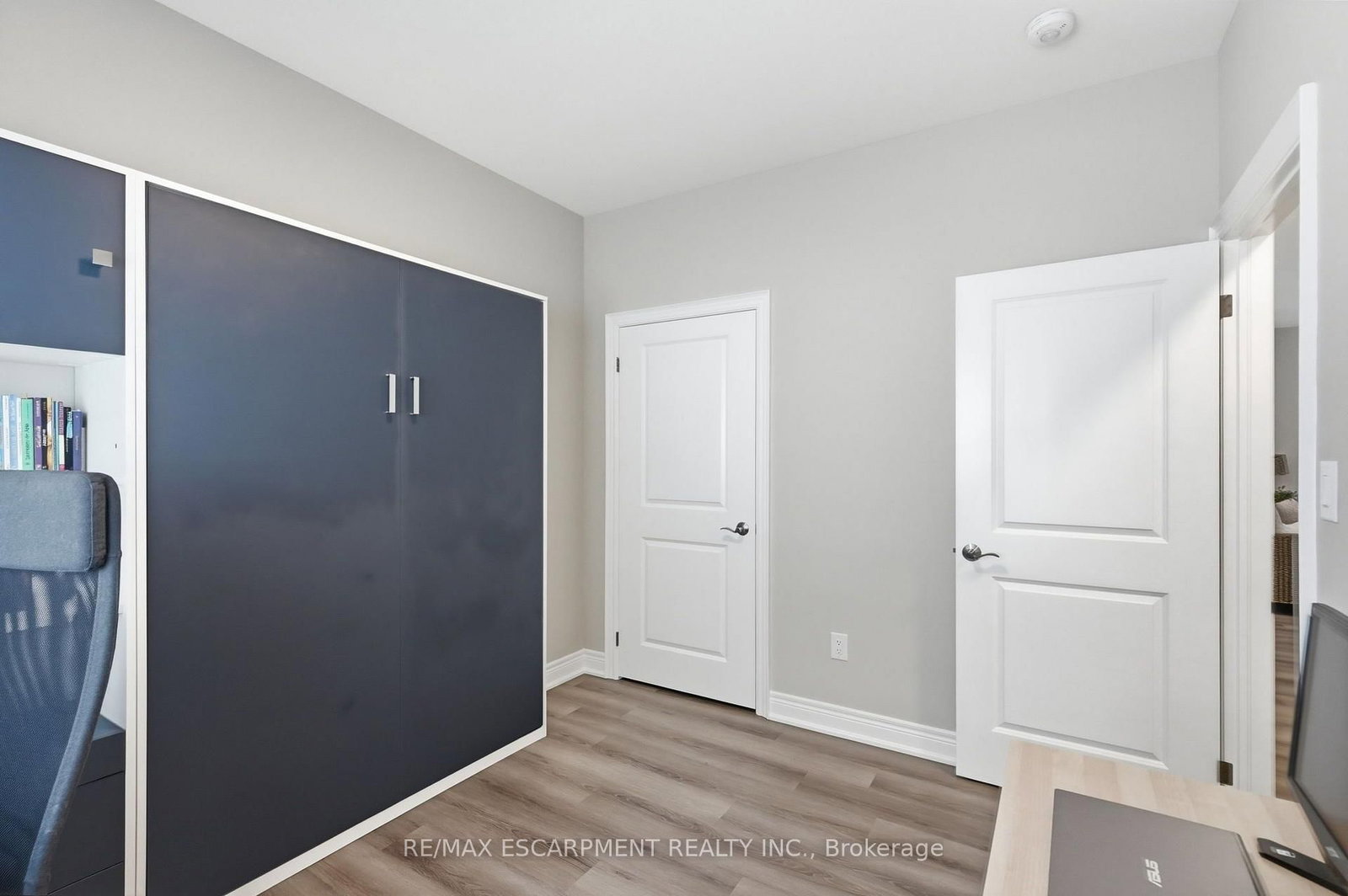 25 Sunrise Court • Fort Erie, ON photo 16