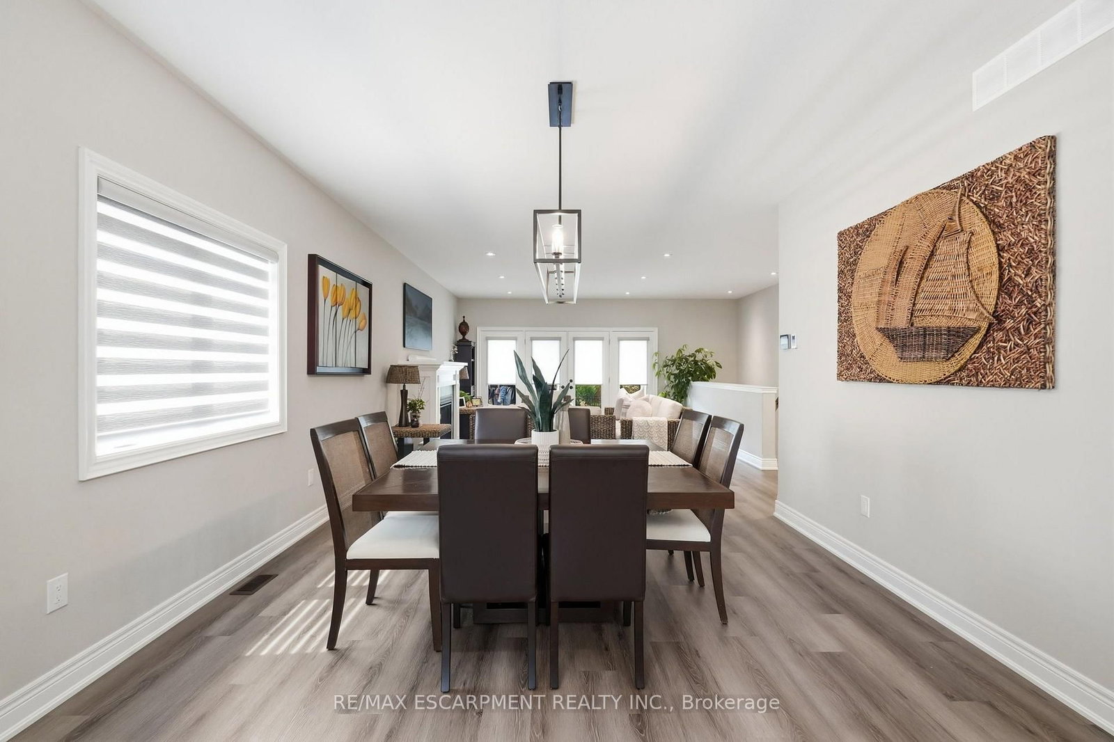 25 Sunrise Court • Fort Erie, ON photo 7