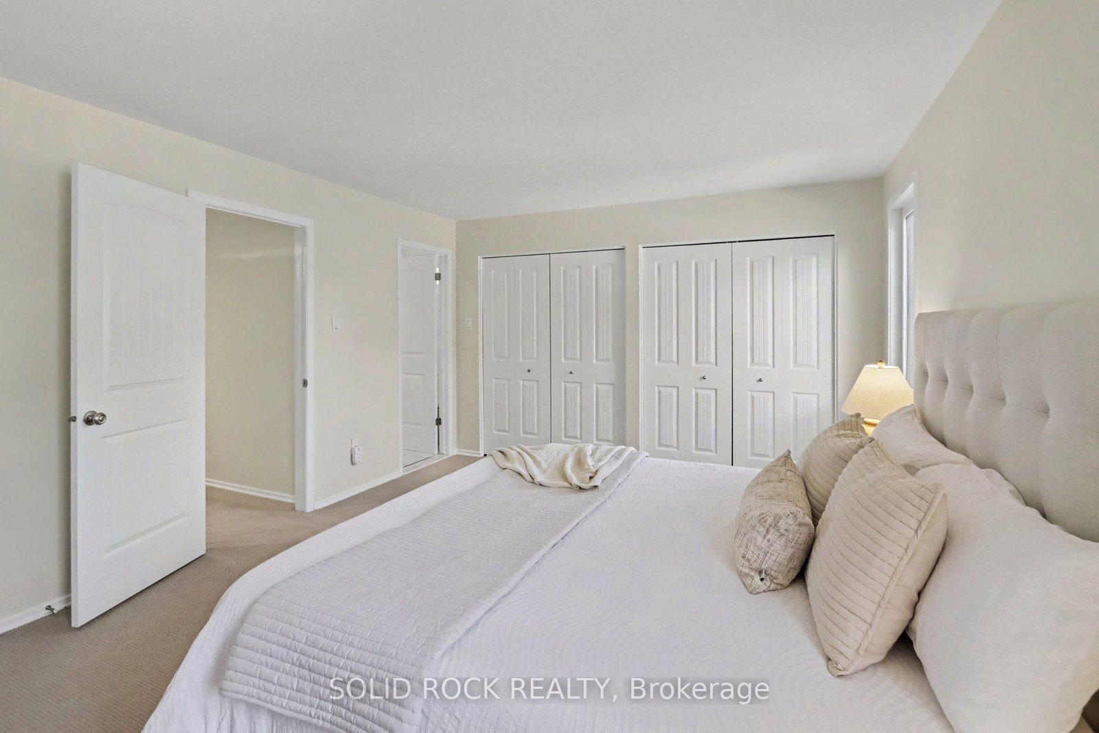 1599 Featherston Drive • Ottawa, ON photo 19