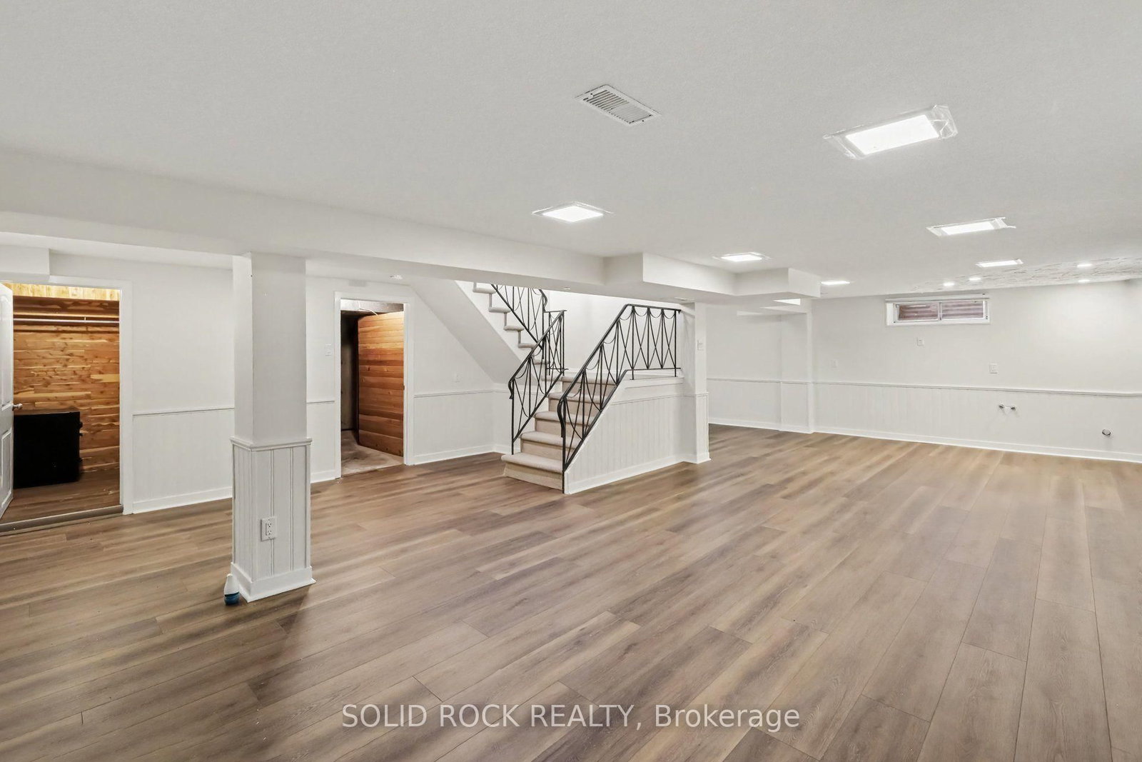 1599 Featherston Drive • Ottawa, ON photo 31