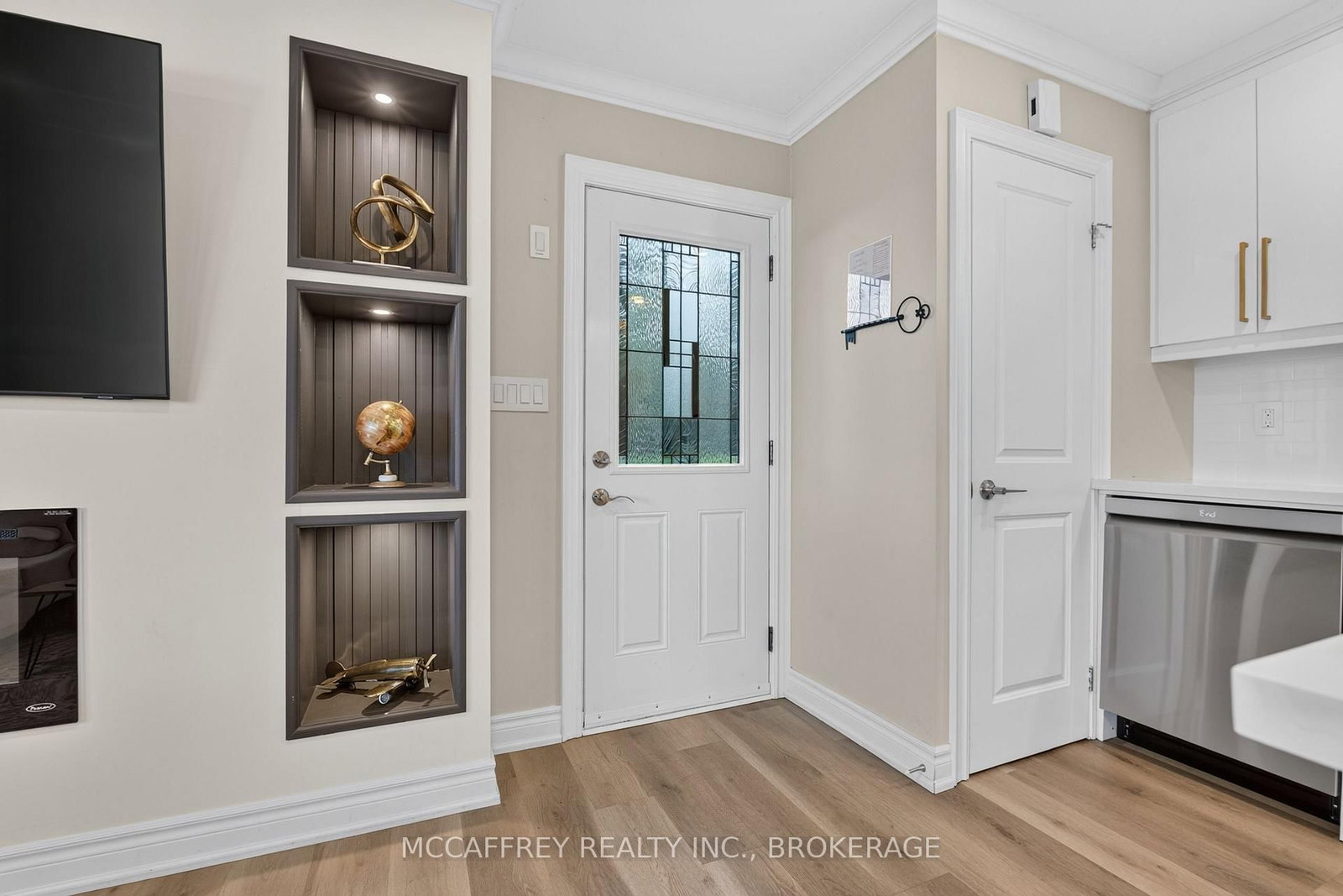 80 Trillium Lane • Napanee, ON photo 6