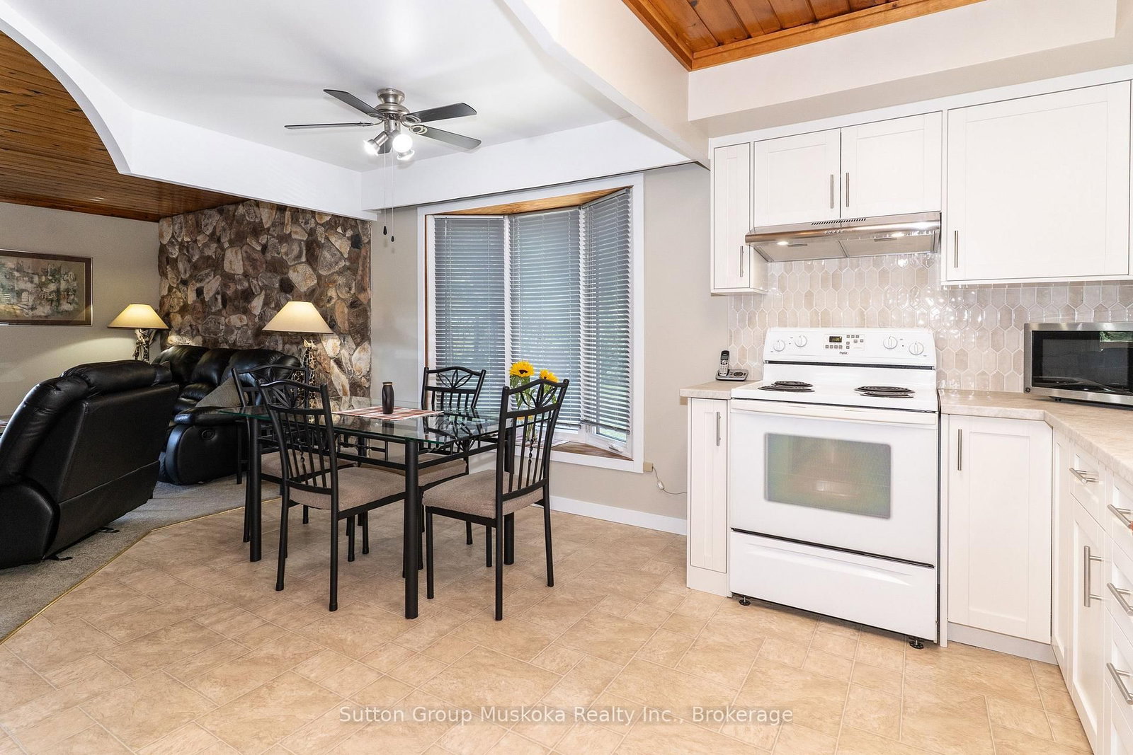264 Savage Settlement Road • Perry, ON photo 10