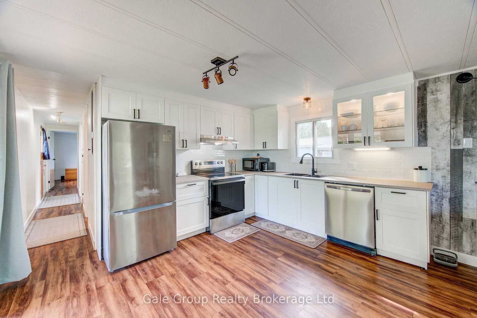 32 Pineview Ave Avenue • Malahide, ON photo 21