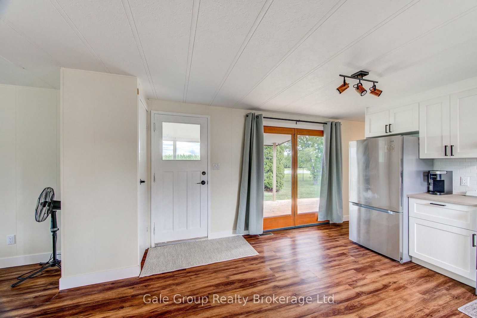 32 Pineview Ave Avenue • Malahide, ON photo 22