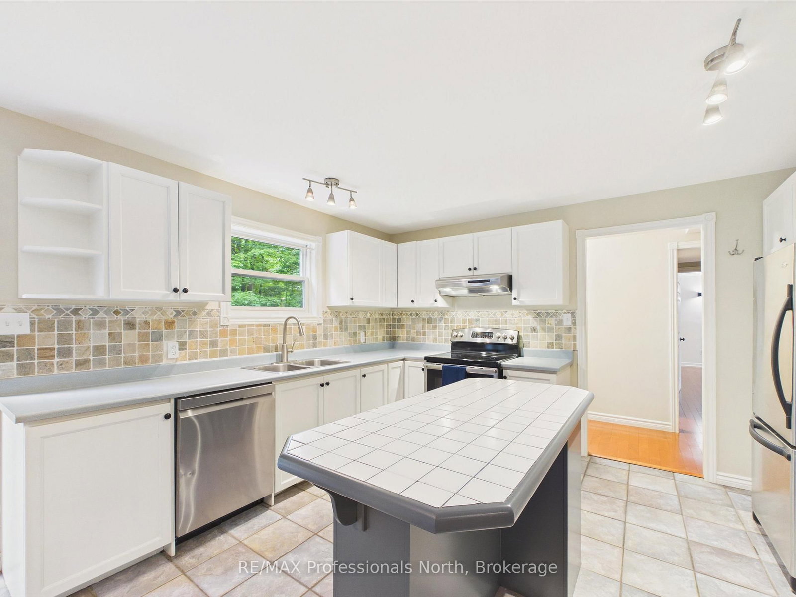 1130 Cedar Lane • Bracebridge, ON photo 8