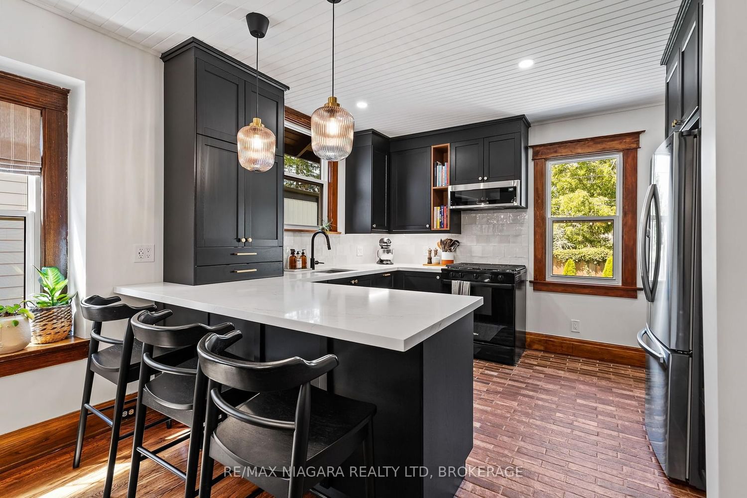 66 Highland Avenue • St. Catharines, ON photo 12