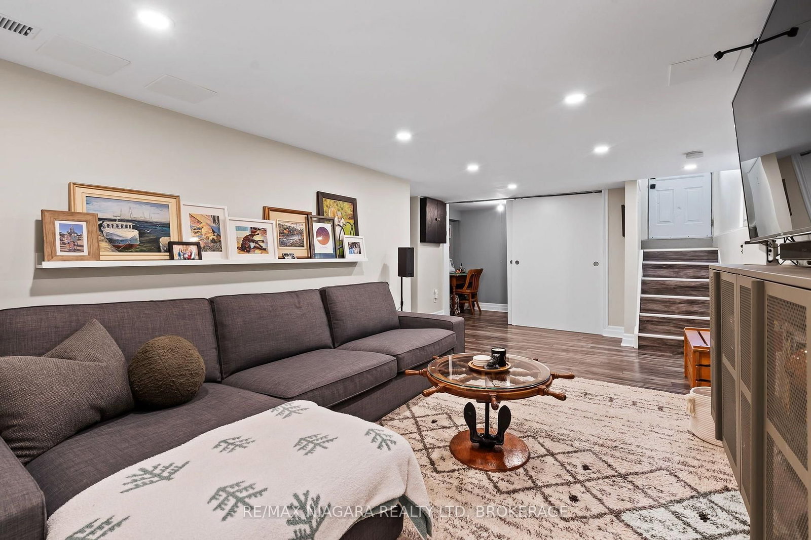 66 Highland Avenue • St. Catharines, ON photo 21