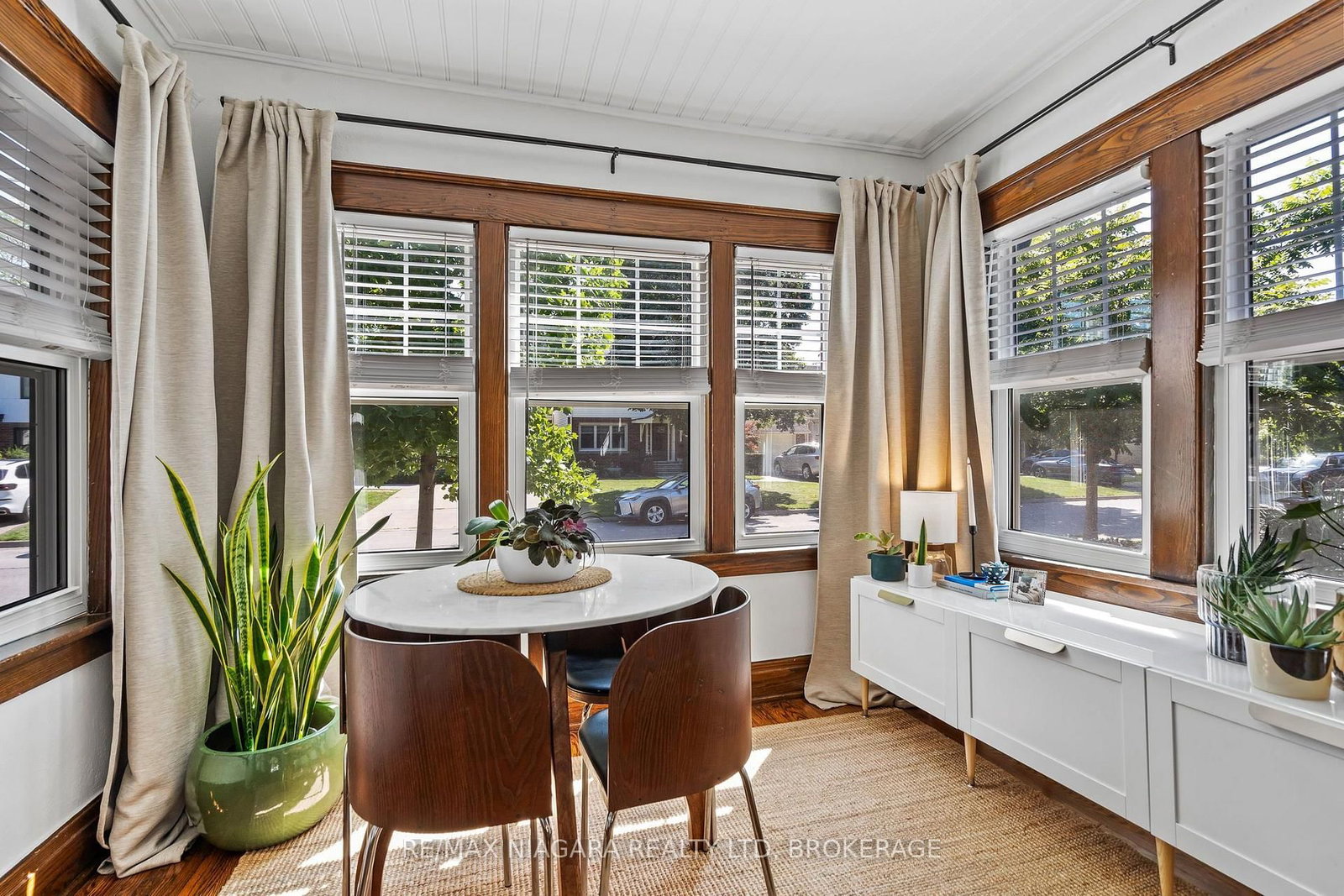 66 Highland Avenue • St. Catharines, ON photo 9