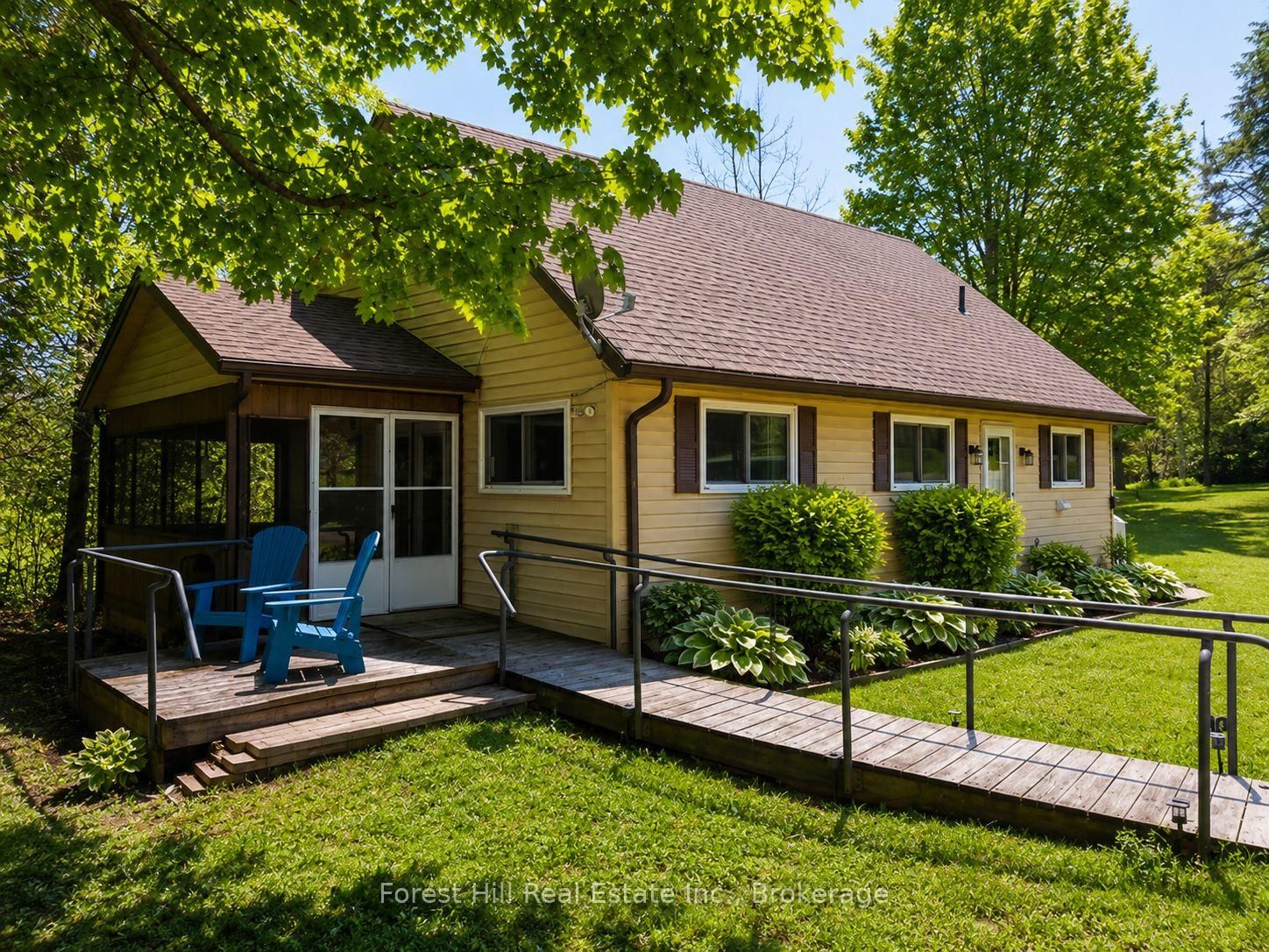523583 12 Concession • West Grey, ON photo 2