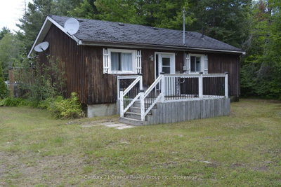 205 Glory Road • Bancroft, ON photo 2