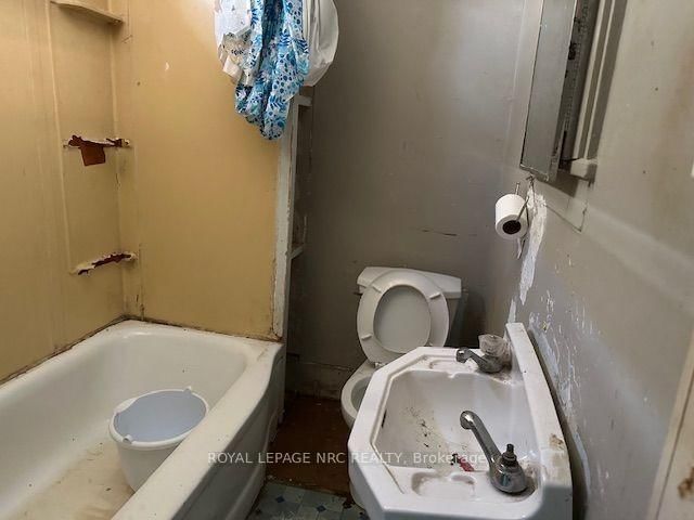 62 Haynes Avenue • St. Catharines, ON photo 10