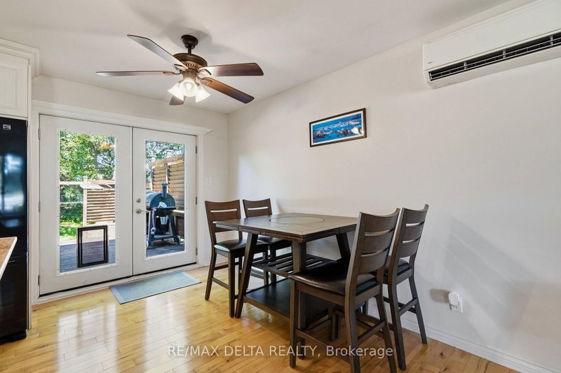 1120 Des Cedres Street