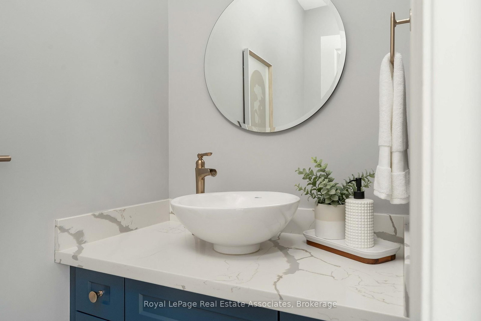 5 Volterra Court • Hamilton, ON photo 23
