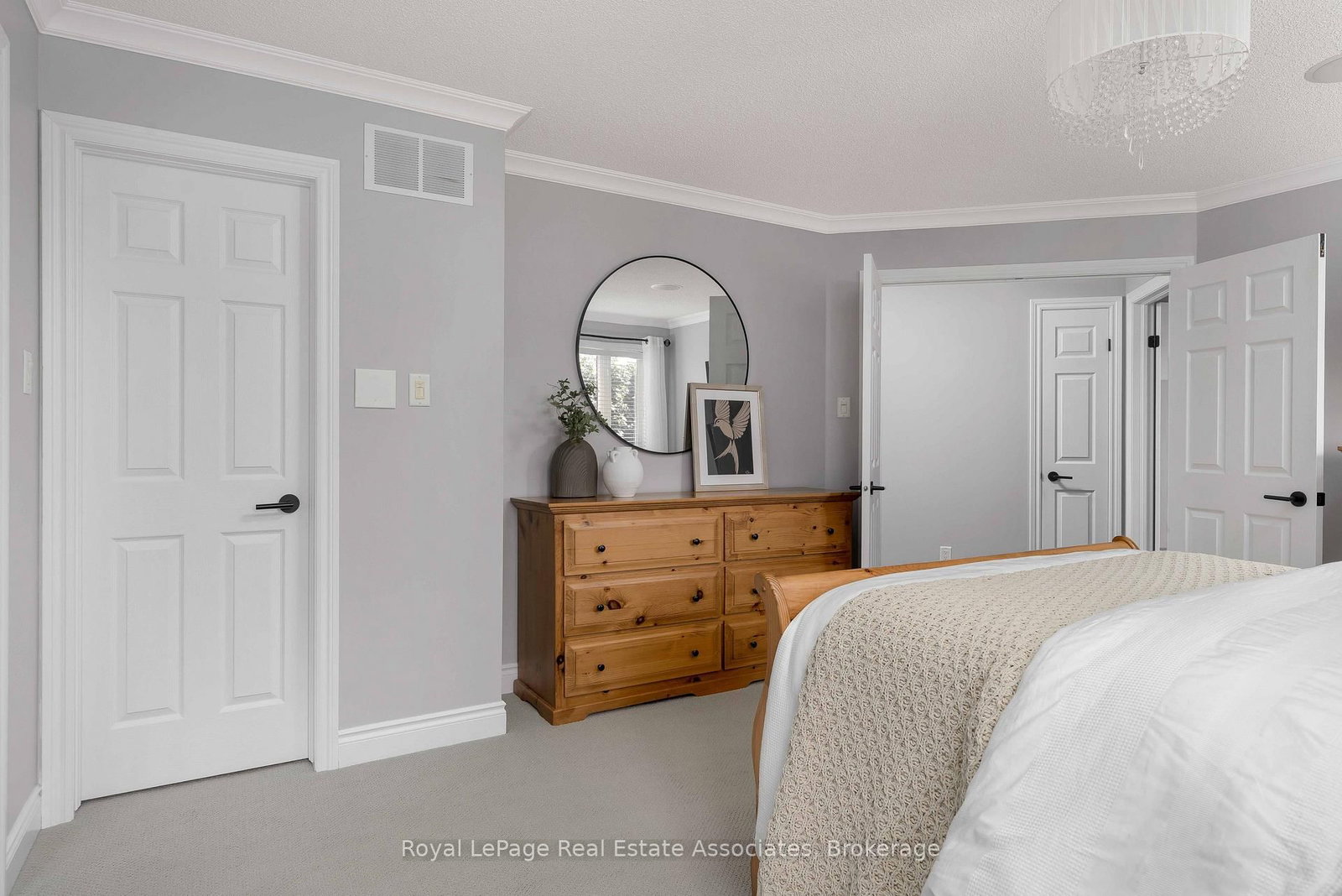 5 Volterra Court • Hamilton, ON photo 27