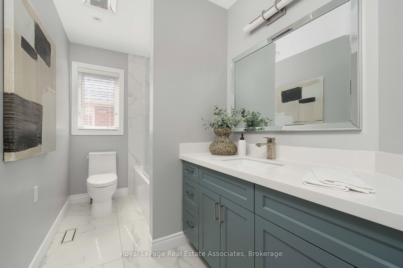 5 Volterra Court • Hamilton, ON photo 33
