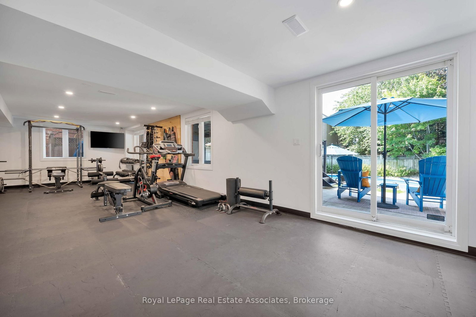 5 Volterra Court • Hamilton, ON photo 38