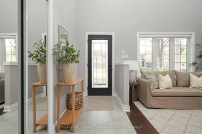 5 Volterra Court • Hamilton, ON photo 4