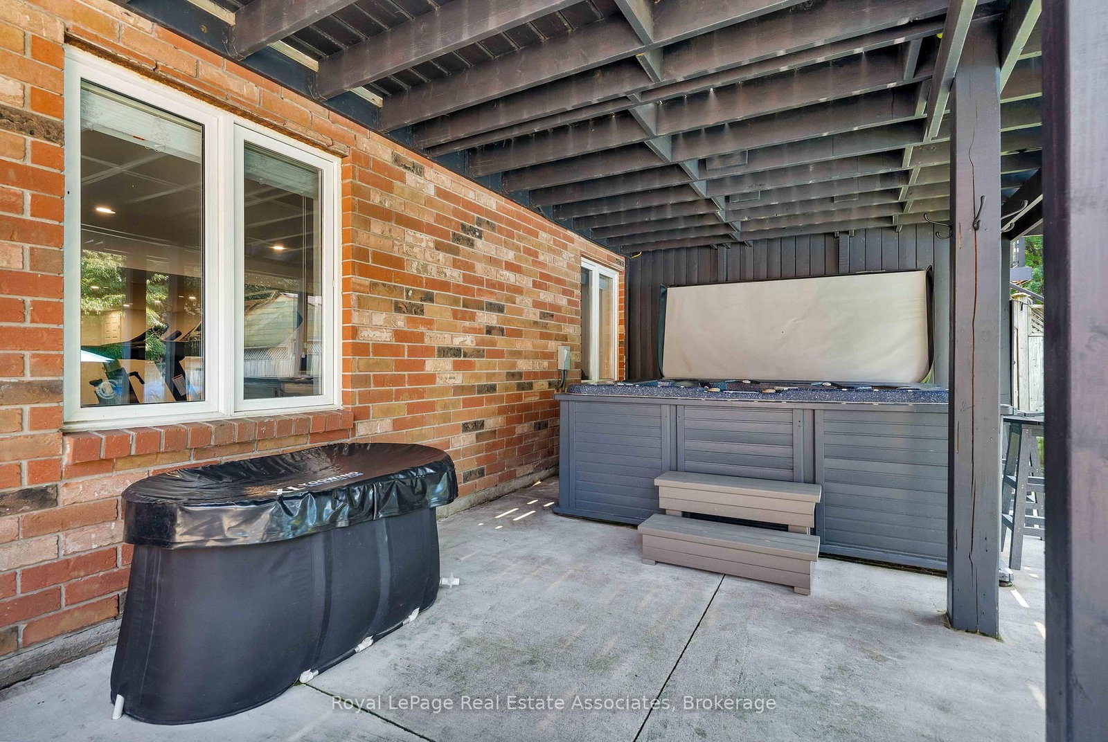 5 Volterra Court • Hamilton, ON photo 46