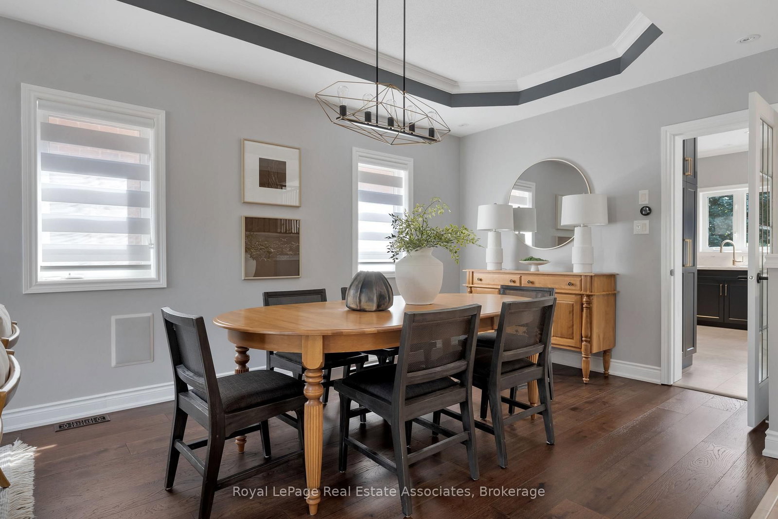 5 Volterra Court • Hamilton, ON photo 9