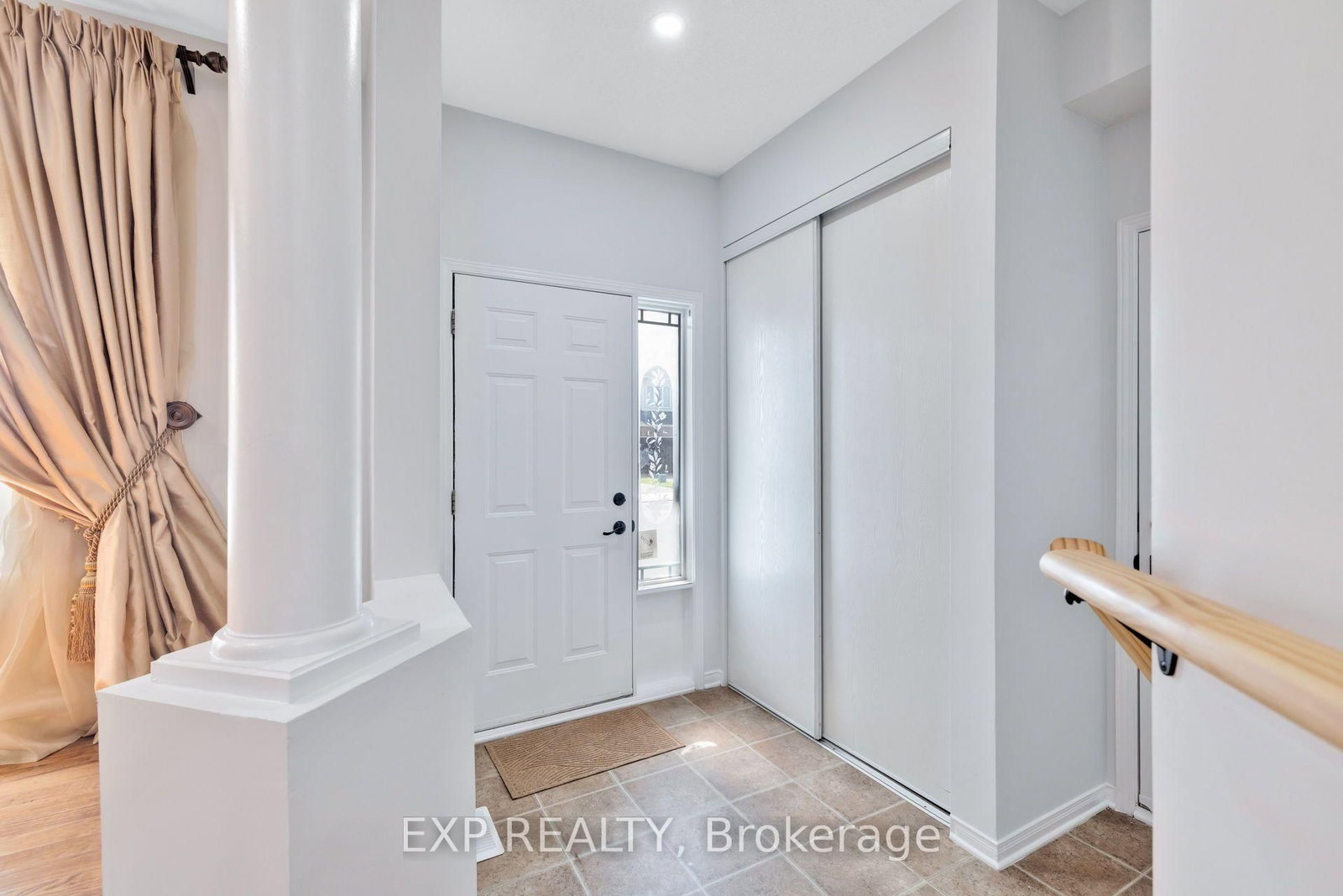 114 Ashmore Drive • Barrhaven, ON photo 3