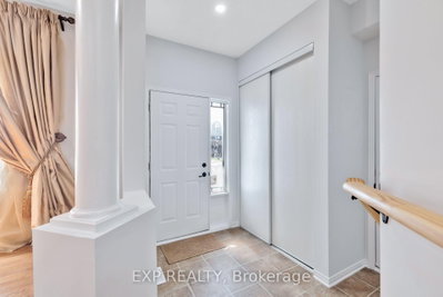 114 Ashmore Drive • Barrhaven, ON photo 3