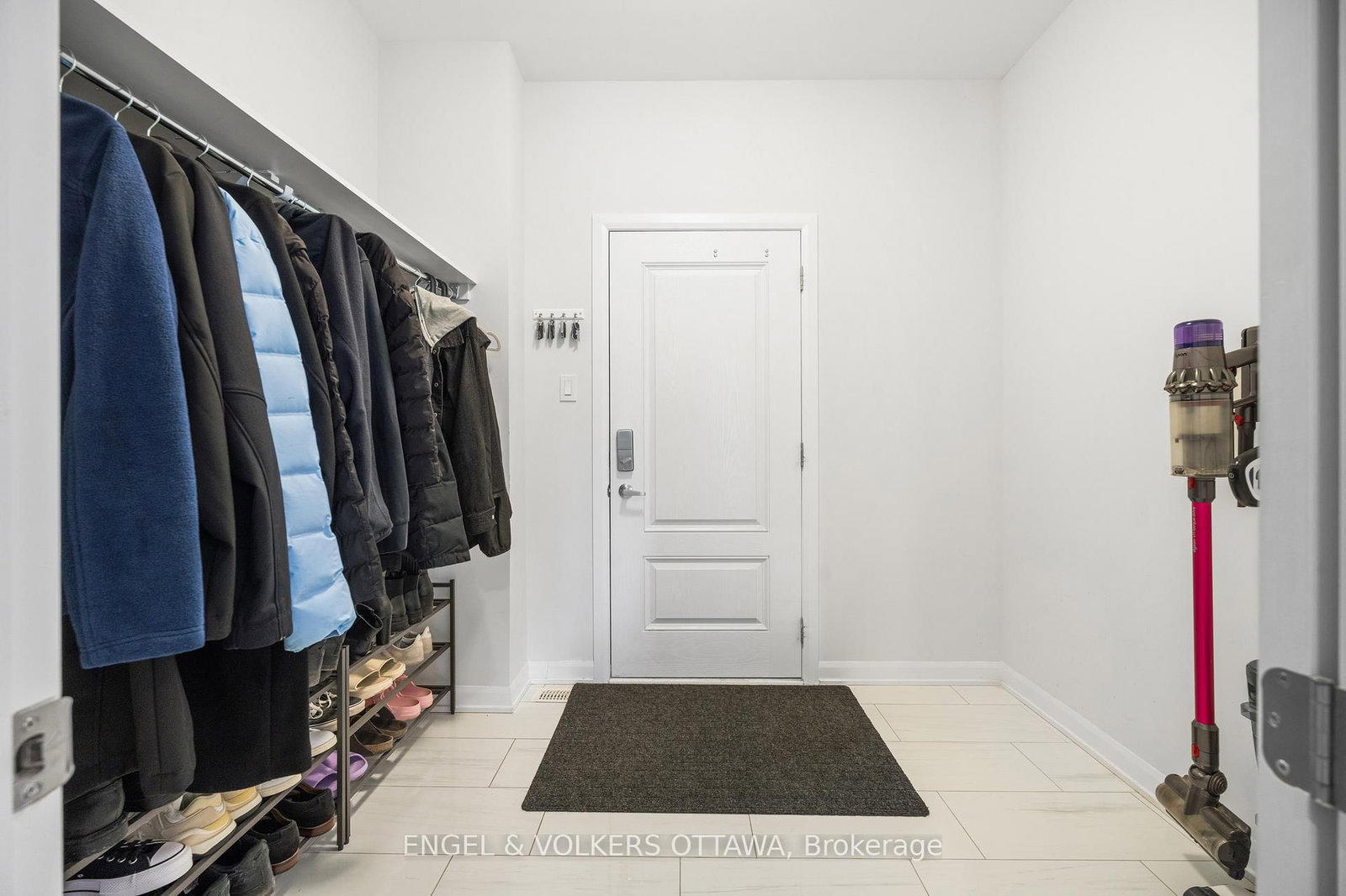 777 Coast Circle • Manotick, ON photo 22