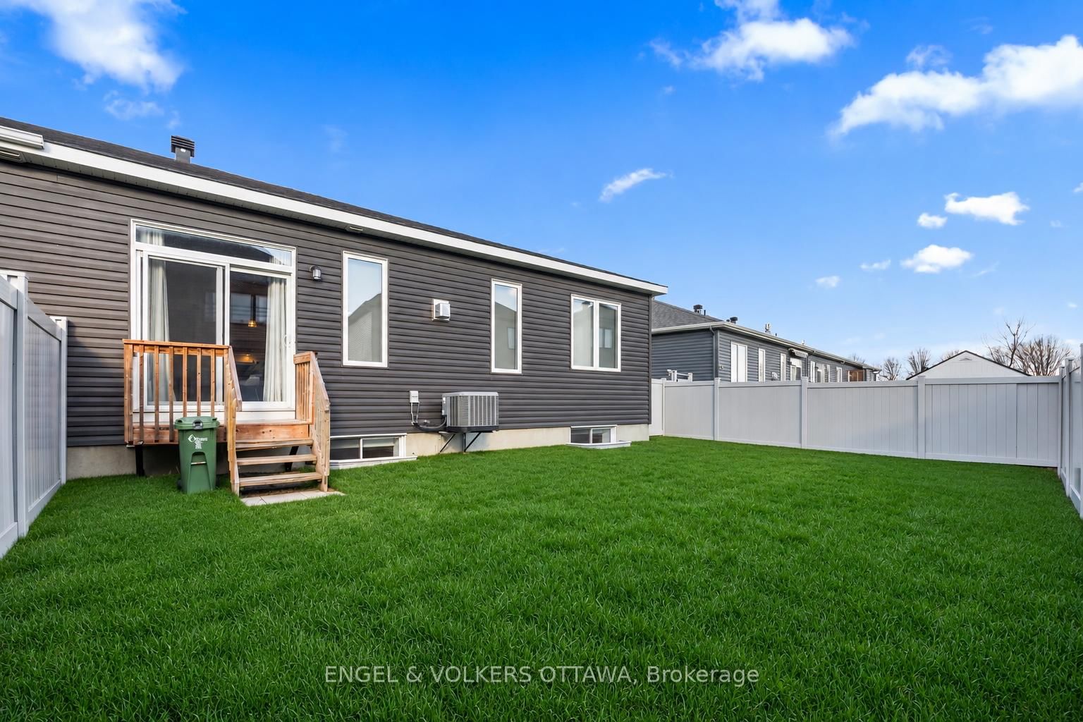 777 Coast Circle • Manotick, ON photo 35