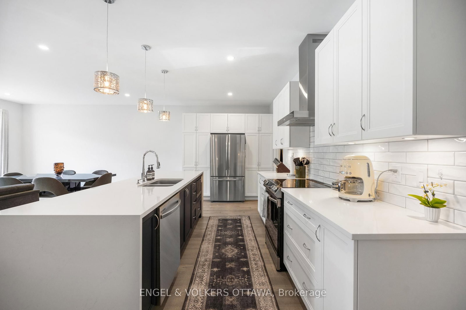 777 Coast Circle • Manotick, ON photo 6