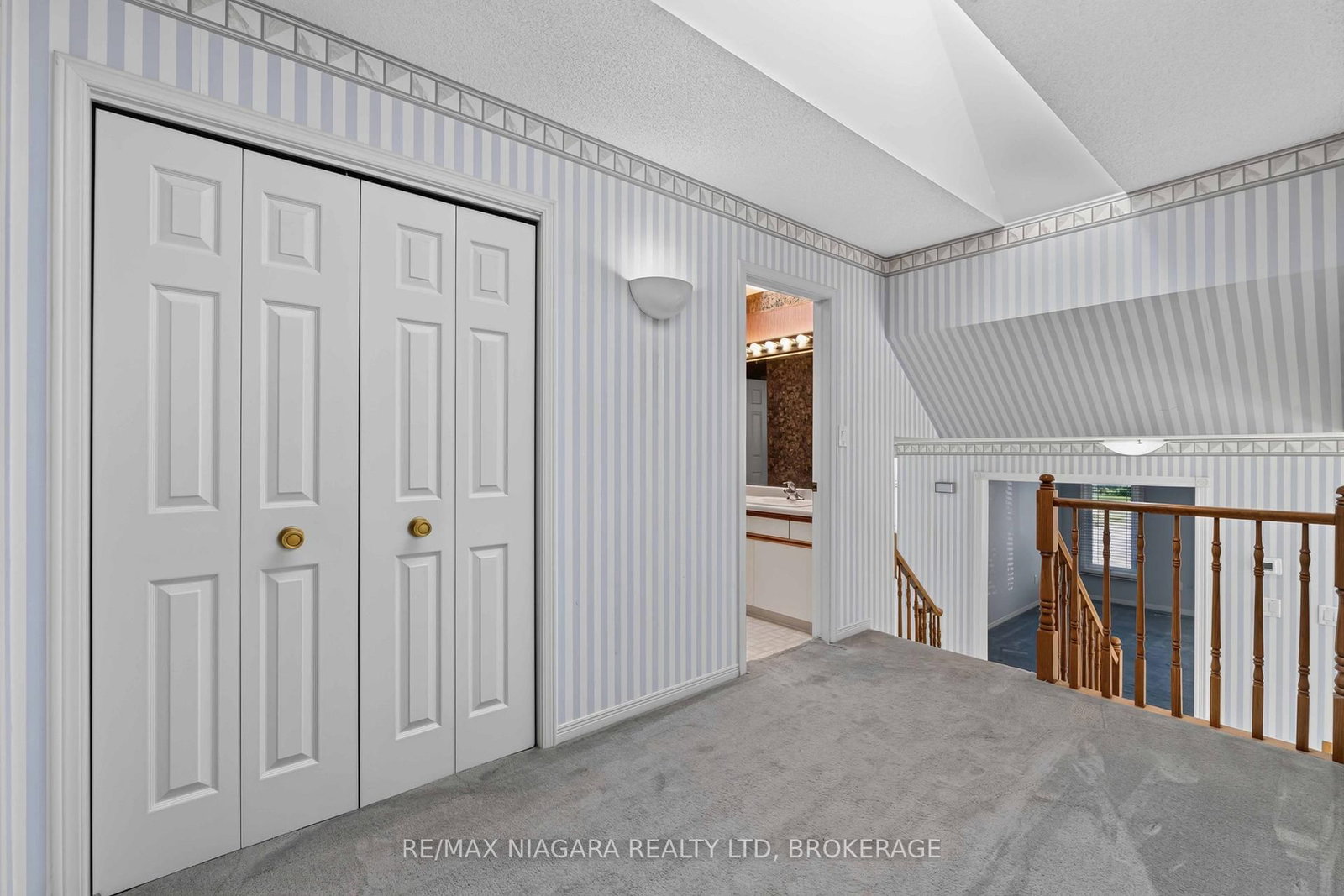 7725 SWAN Street • Niagara Falls, ON photo 11