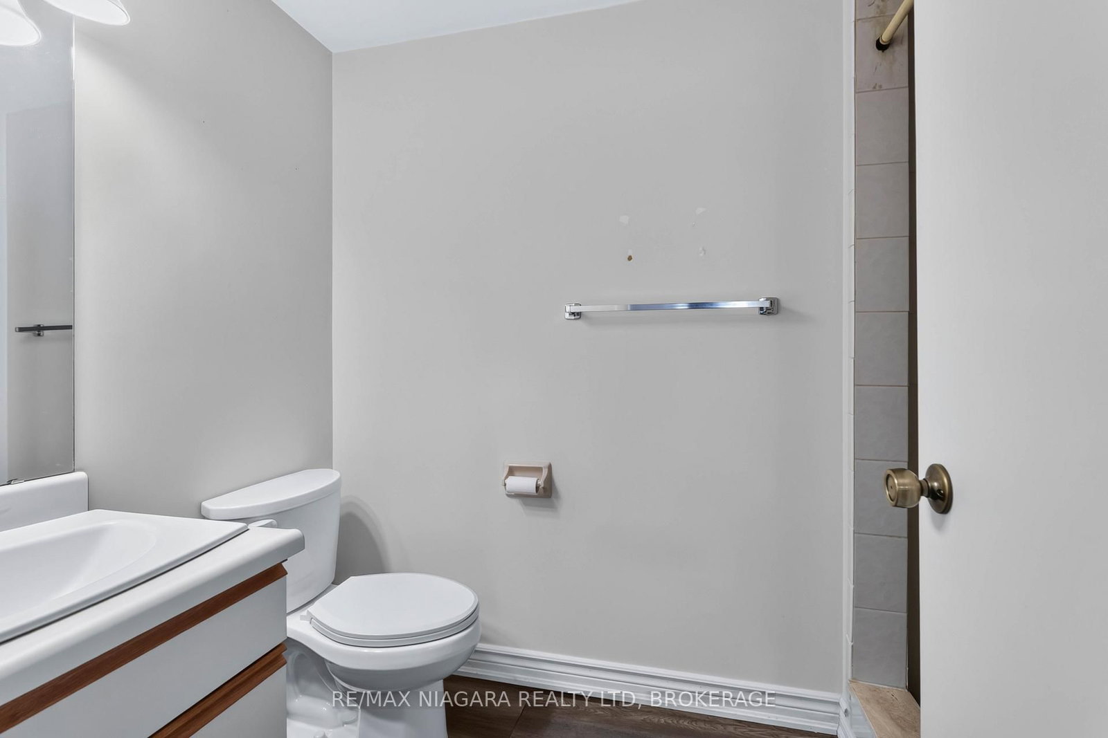 7725 SWAN Street • Niagara Falls, ON photo 18