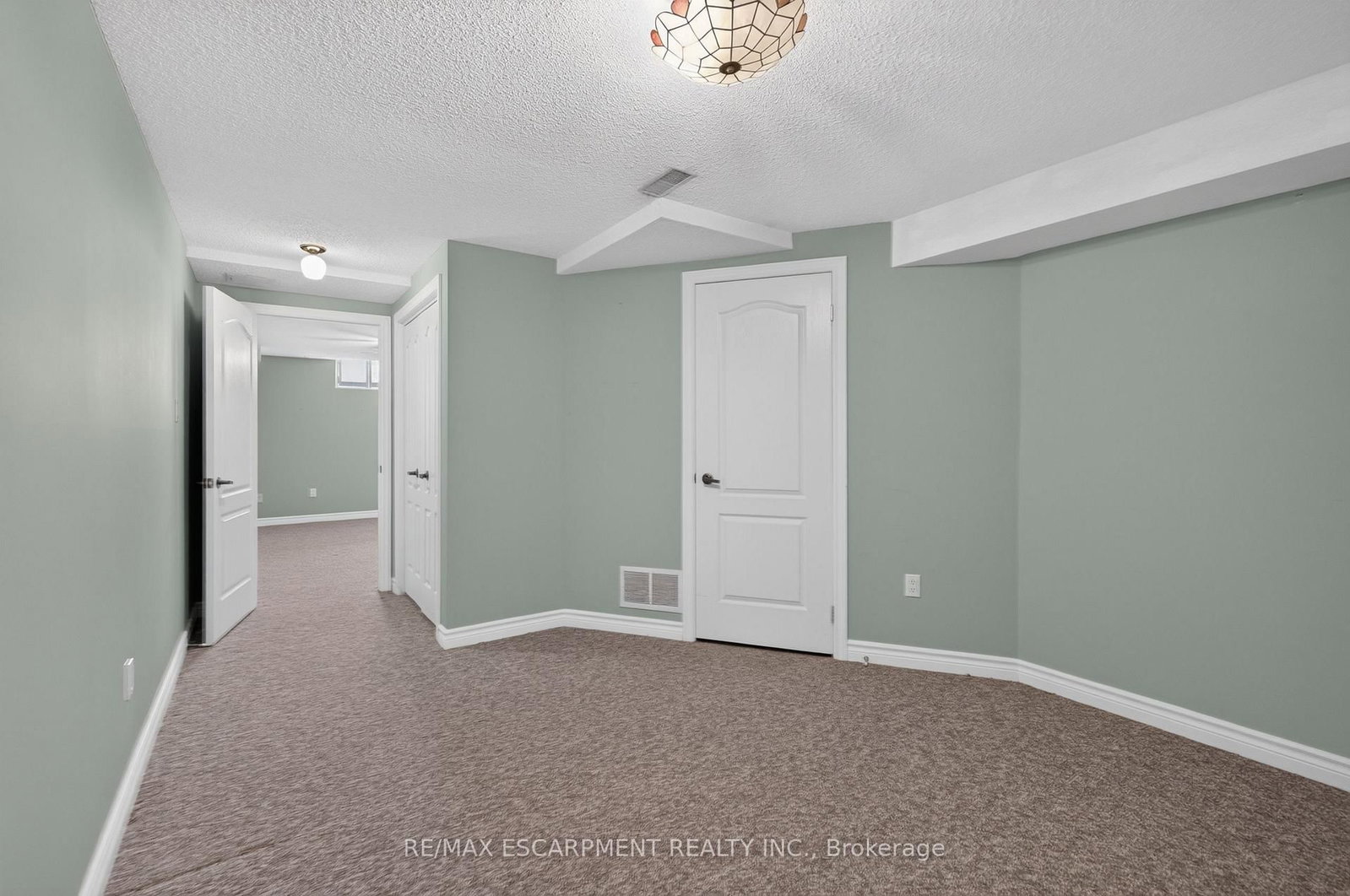 175 Fiddlers Green Road • #9 • Hamilton, ON photo 26