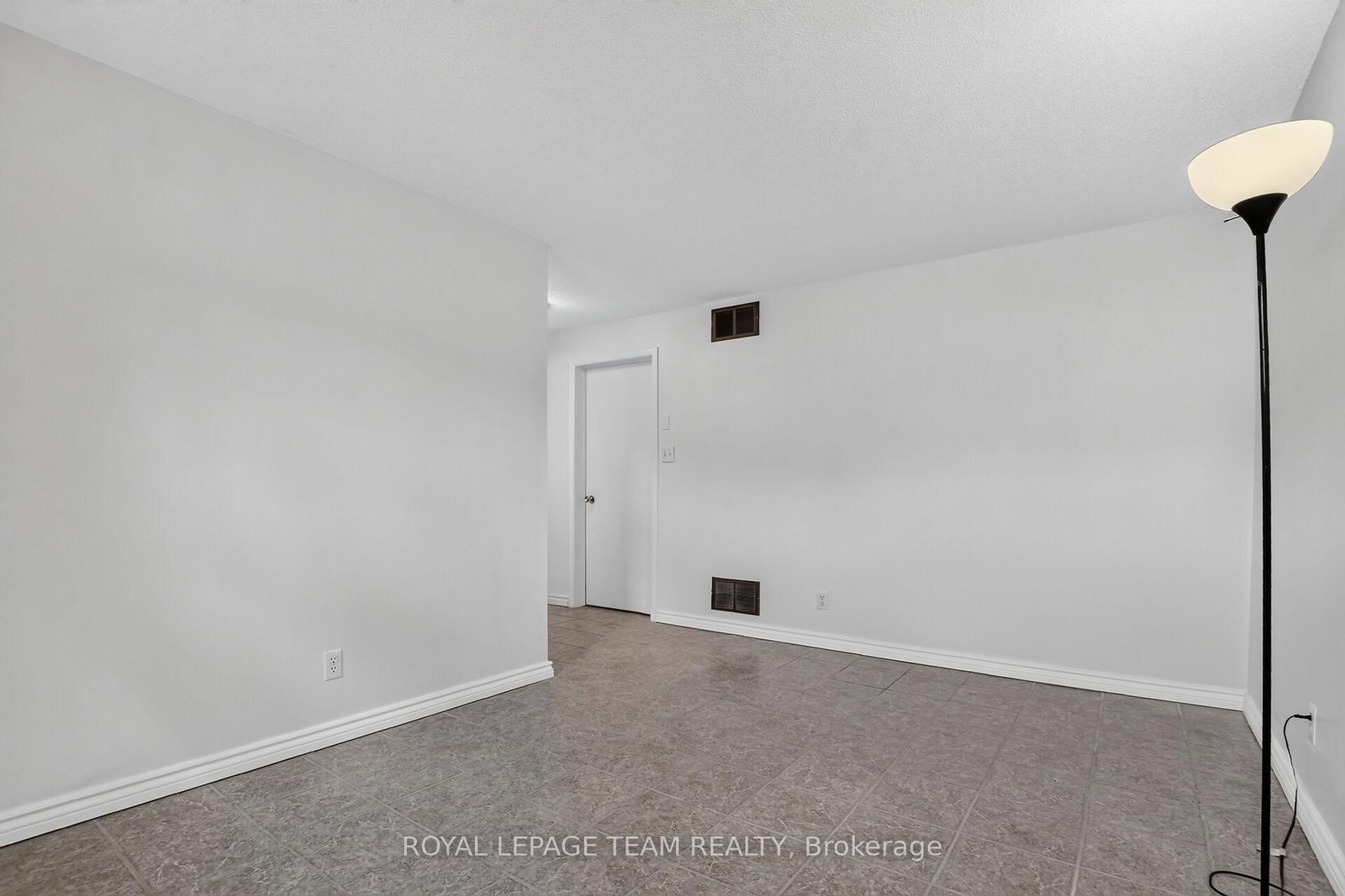 158 Oakwood Drive • Clarence-Rockland, ON photo 32