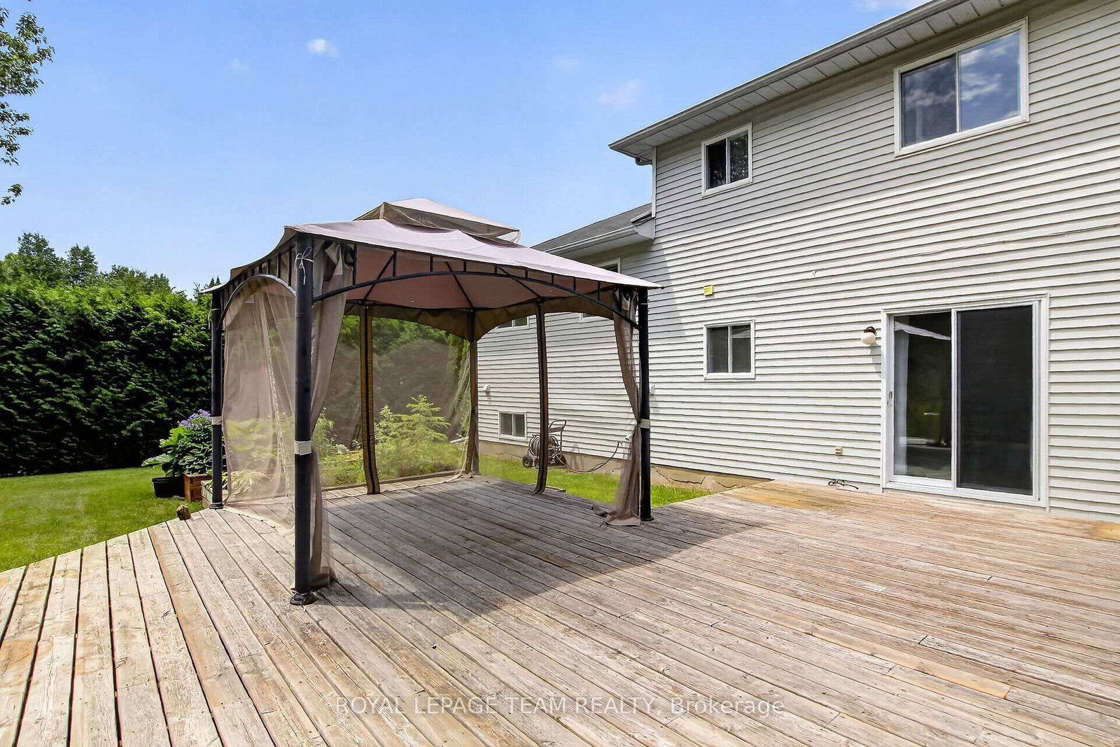 158 Oakwood Drive • Clarence-Rockland, ON photo 34
