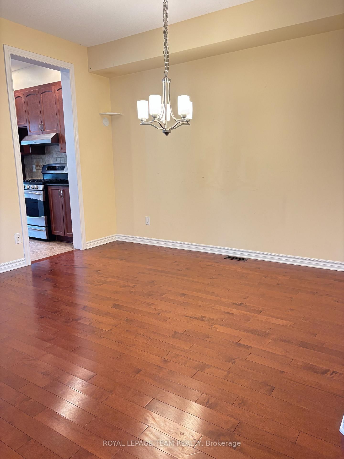 449 Foxhall Way • Ottawa, ON photo 12