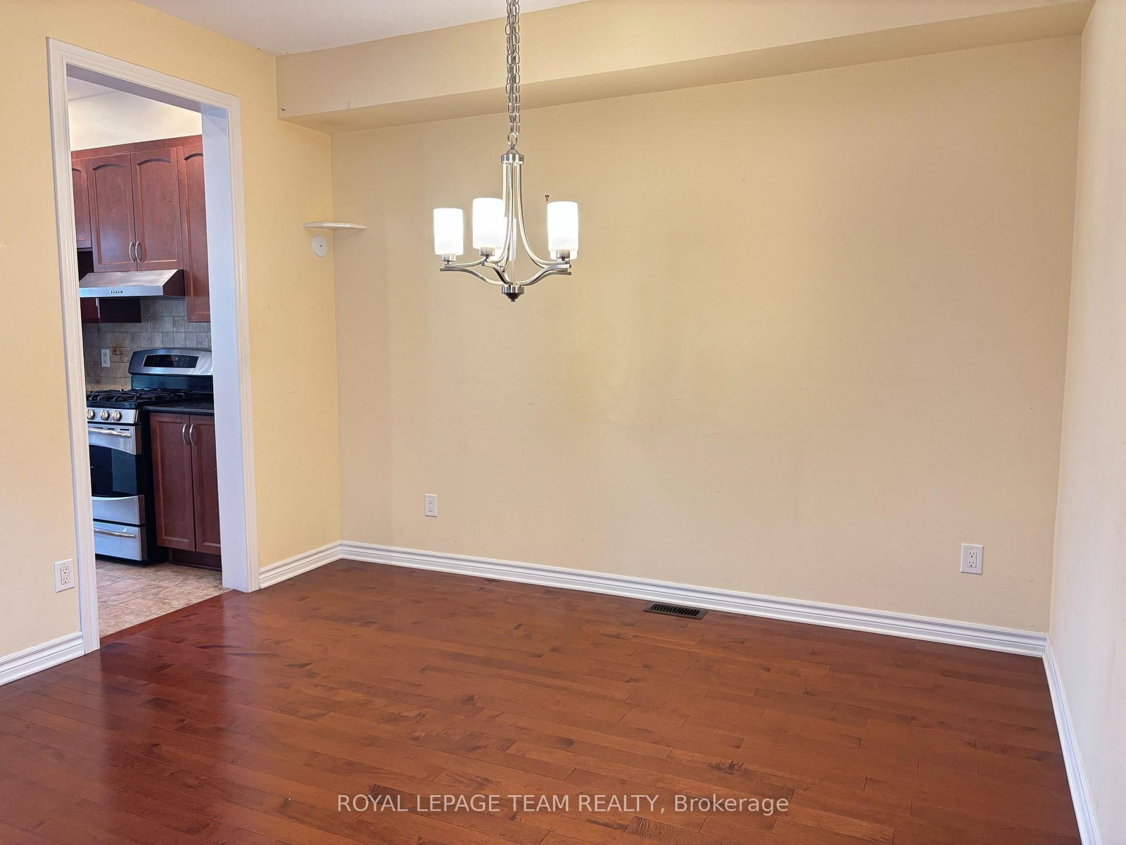 449 Foxhall Way • Ottawa, ON photo 13