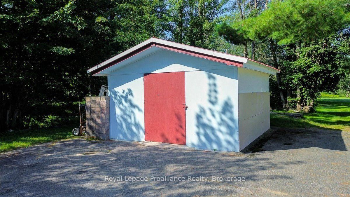 87 Cameron Street • Limoges, ON photo 32