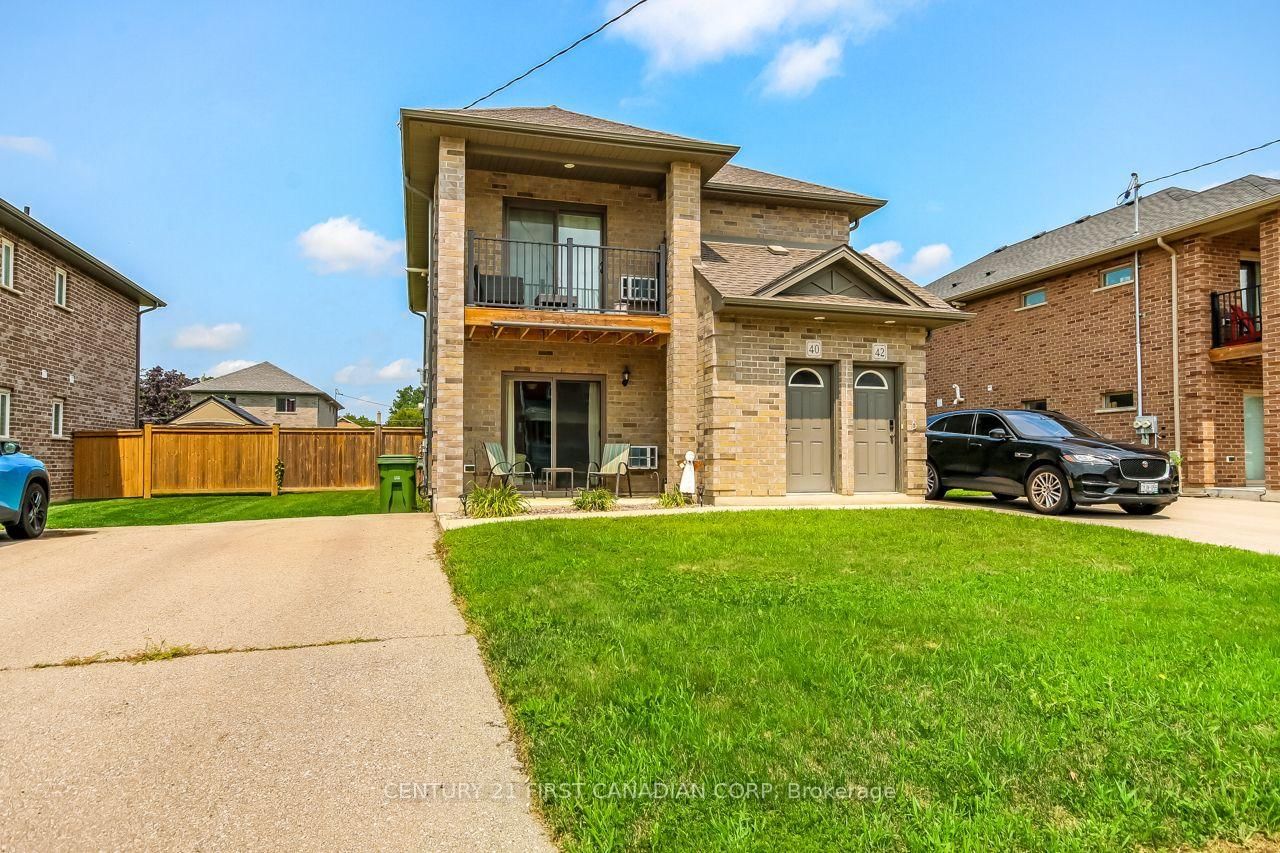 40-42 Locust Street • St. Thomas, ON photo 1
