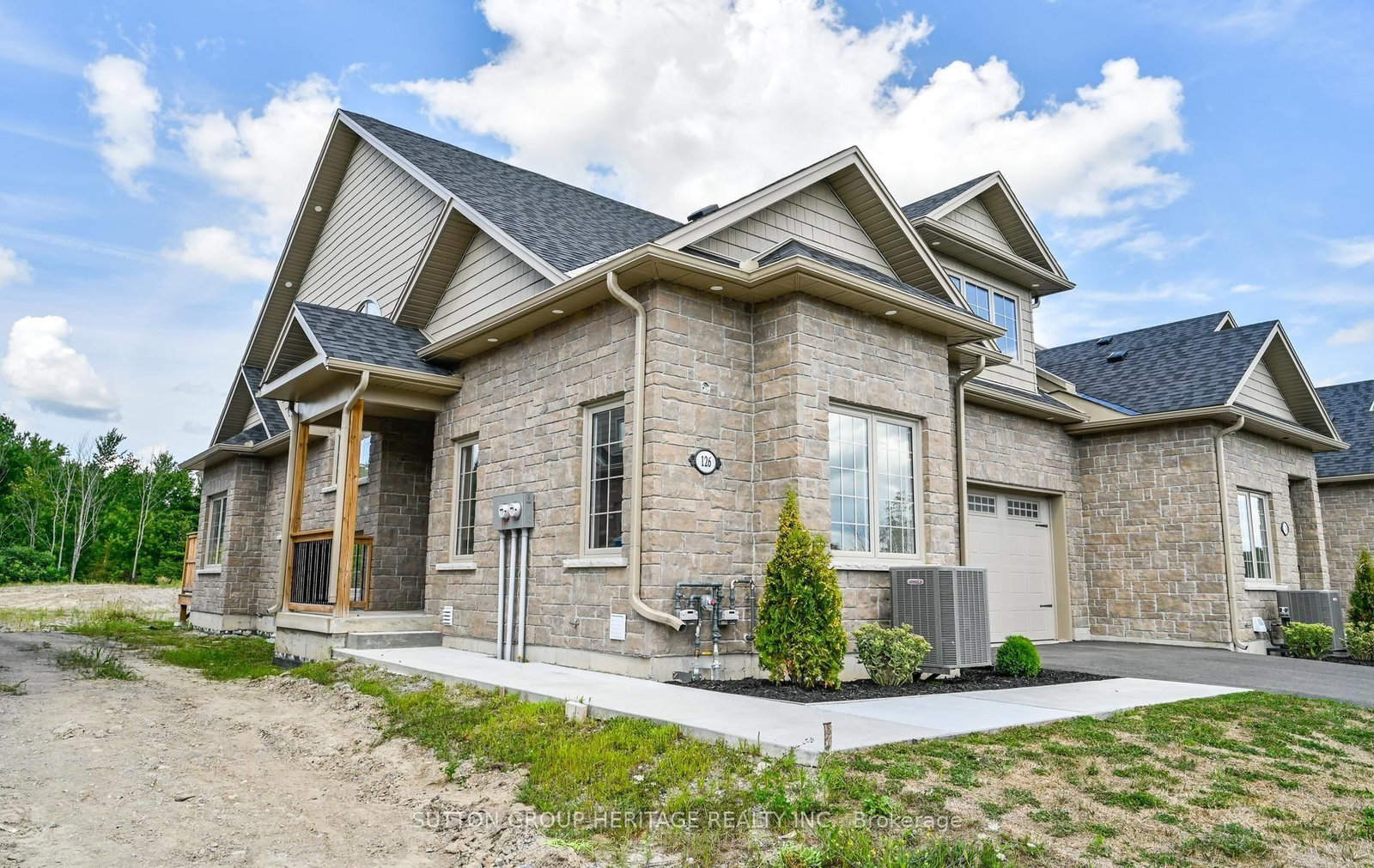126 Orchard Way • Trent Hills, ON photo 3