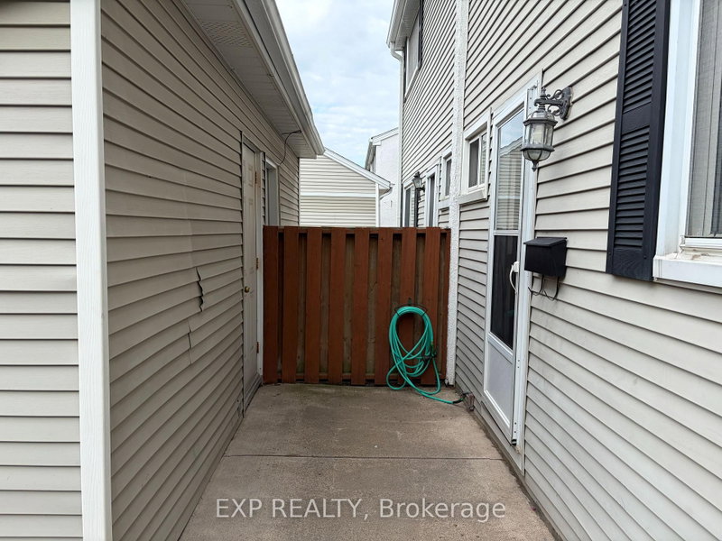 27 - 7001 Casey Street