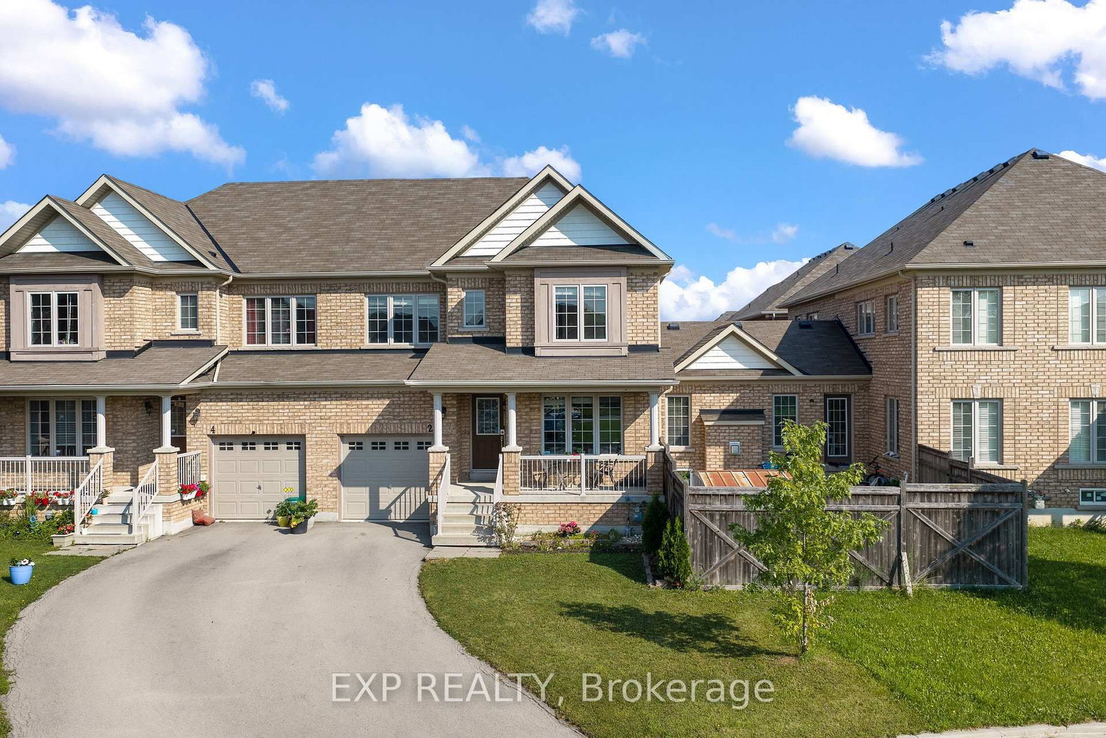 2 Durham Way • Niagara-on-the-Lake, ON photo 1