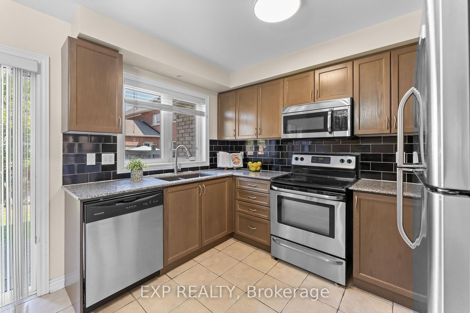 2 Durham Way • Niagara-on-the-Lake, ON photo 14
