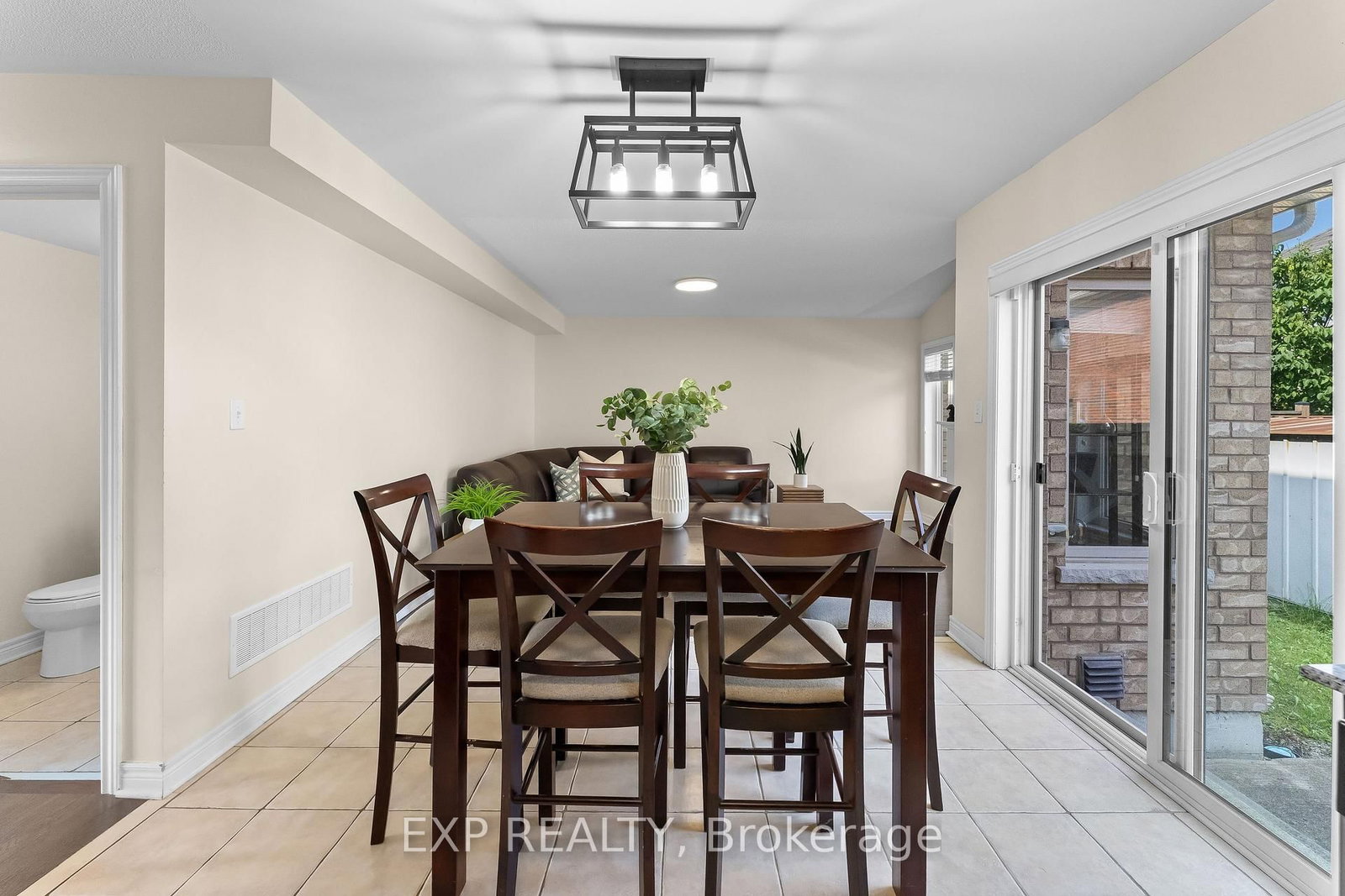 2 Durham Way • Niagara-on-the-Lake, ON photo 15