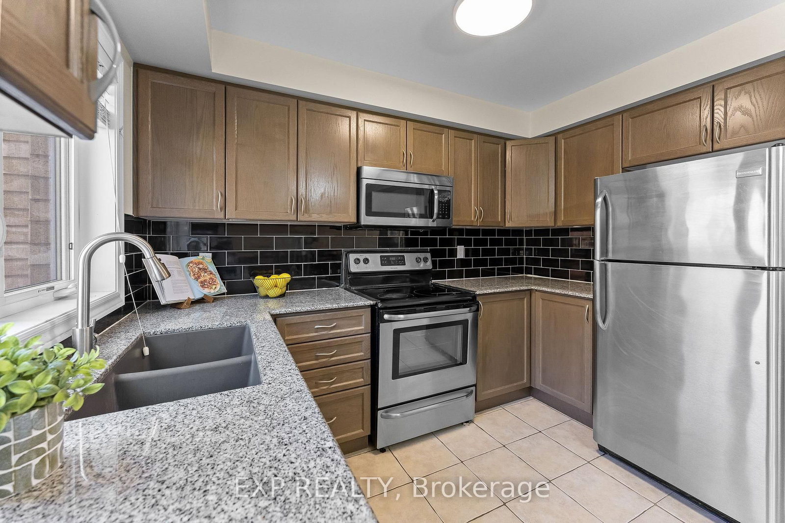 2 Durham Way • Niagara-on-the-Lake, ON photo 16