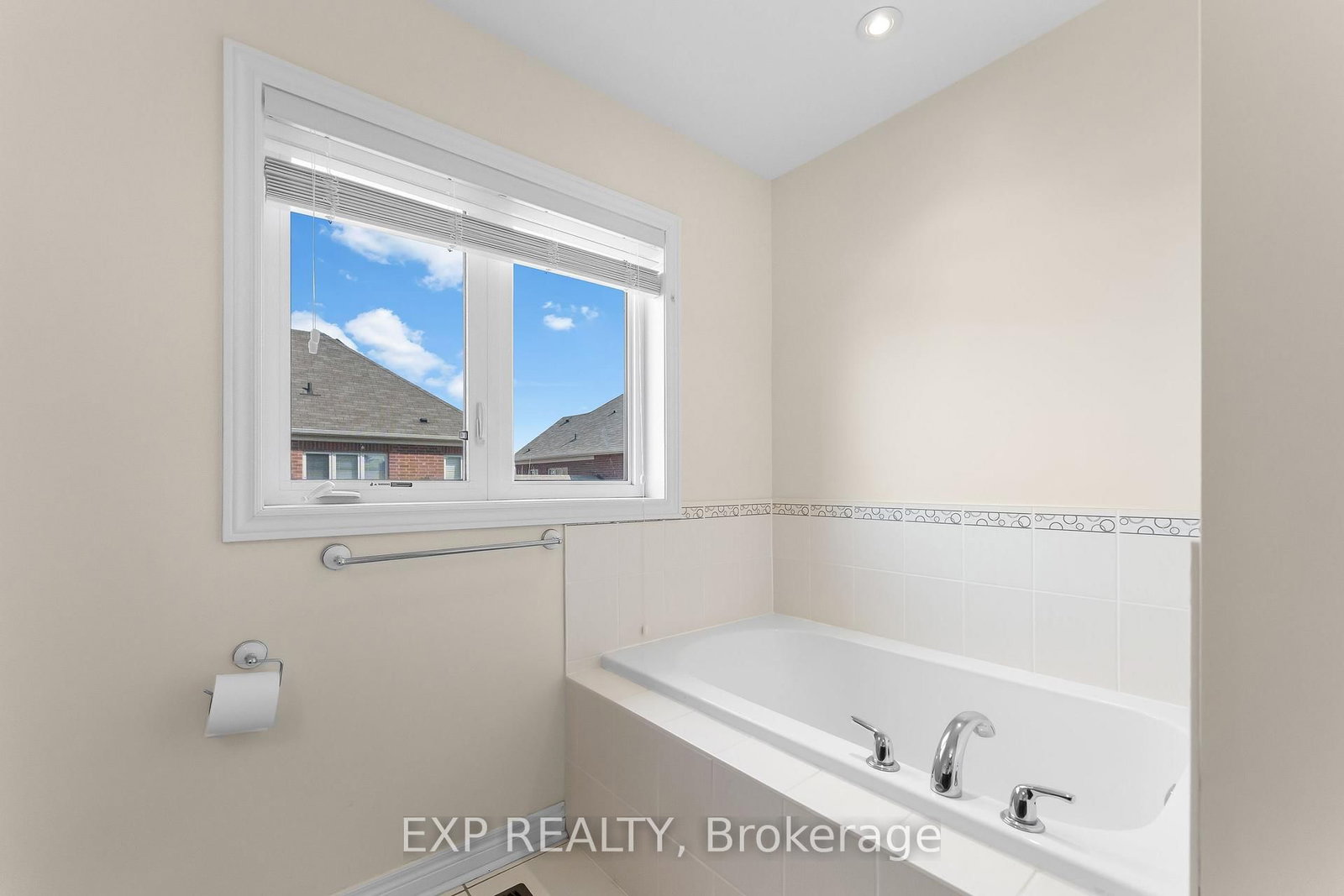 2 Durham Way • Niagara-on-the-Lake, ON photo 27
