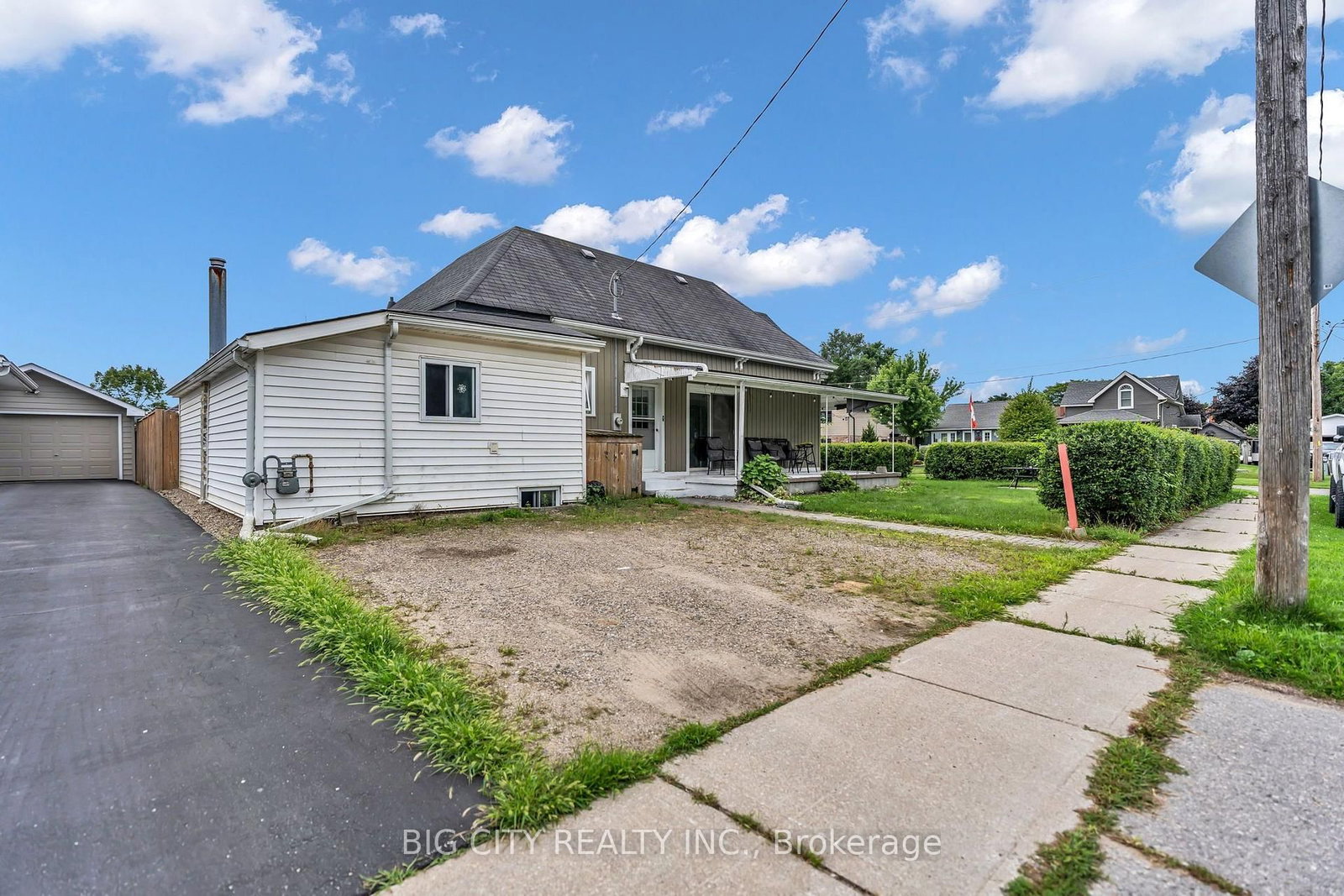 16 East Avenue • St. Thomas, ON photo 17
